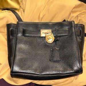Micheal Kors crossbody bag